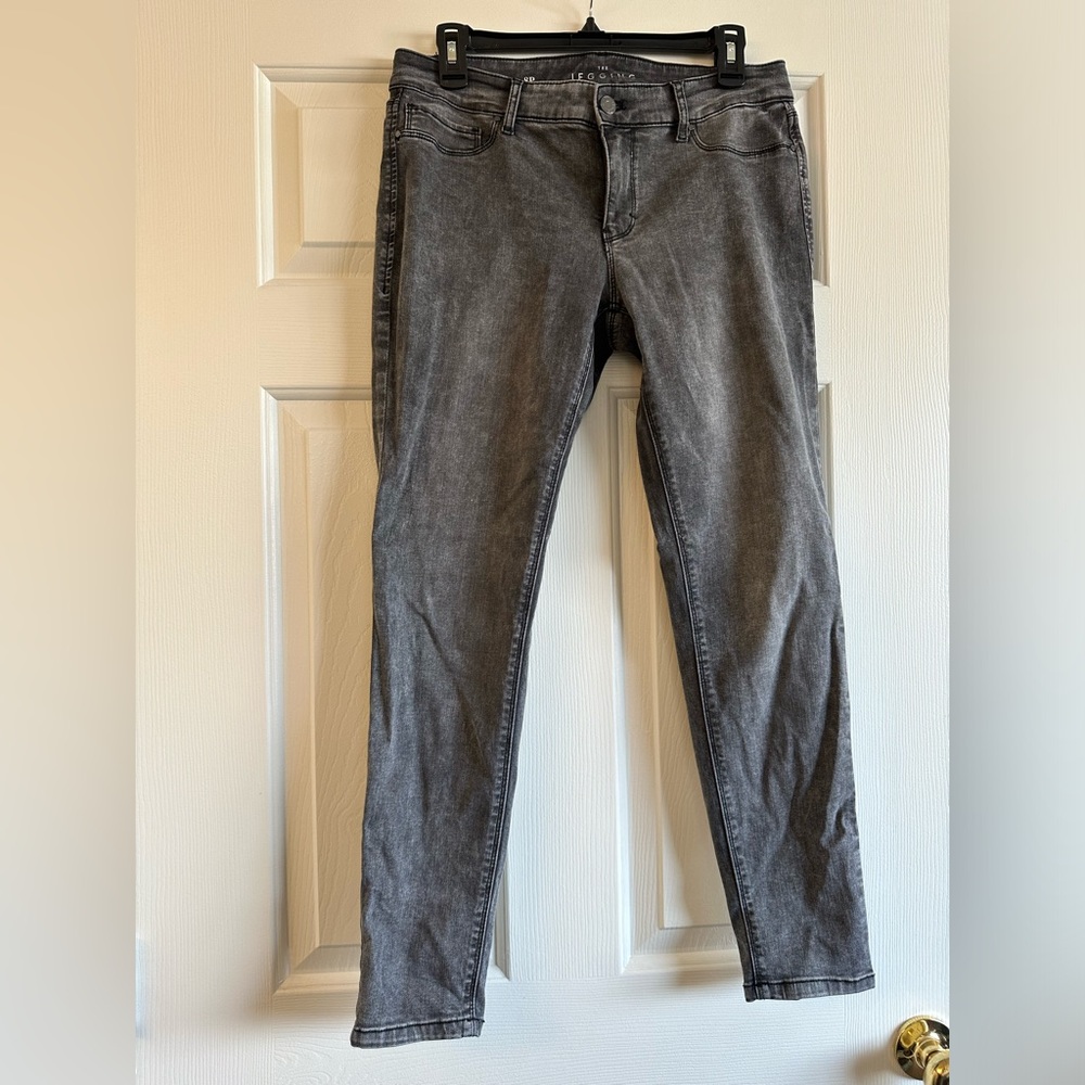 WHBM Black Skinny Jeans